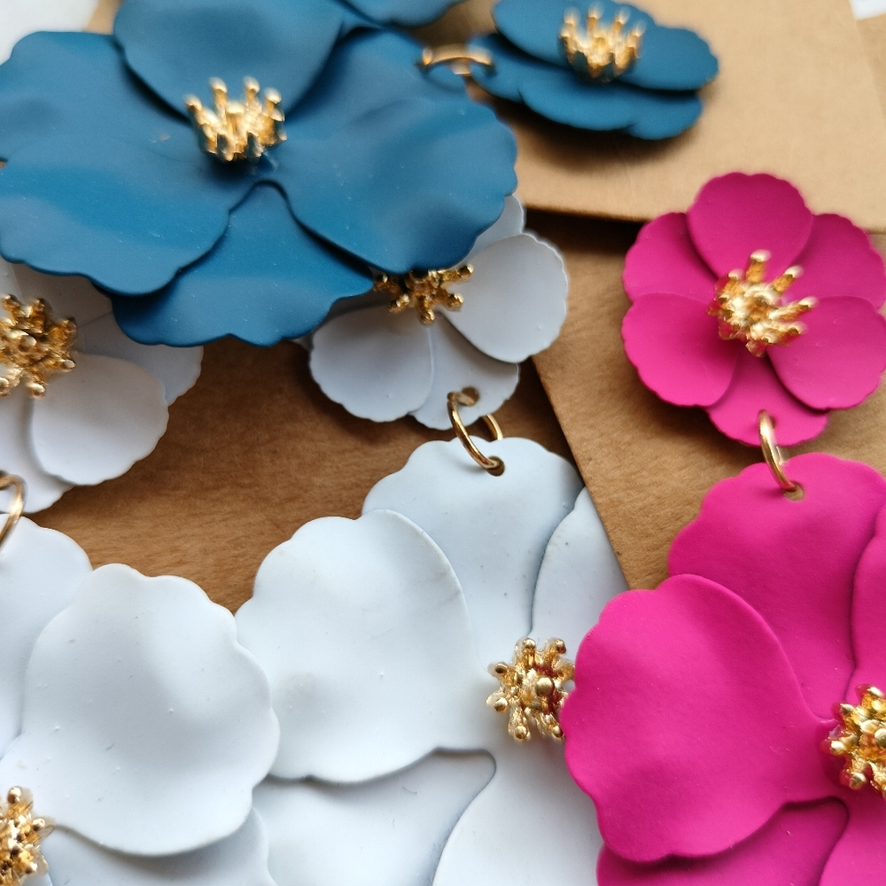 Deep Blue Floral Earrings - Picture 5 of 13